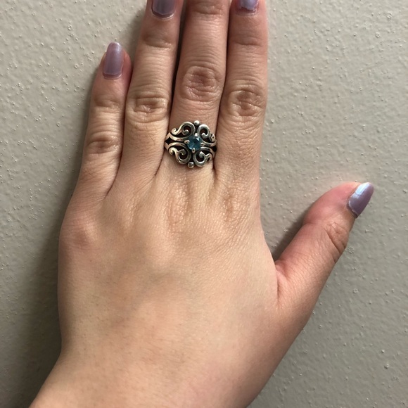 OFFERS! <3 James Avery Topaz Spanish Lace Ring - Picture 4 of 4